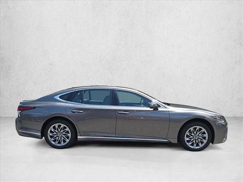 Used 2018 Lexus LS 500 w/ Interior Upgrade Package RWD image 4