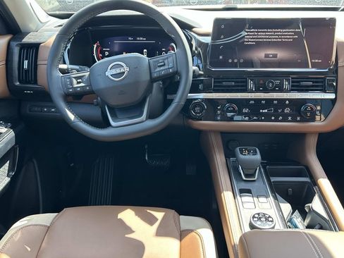 New 2026 Nissan Pathfinder Platinum w/ Lighting Package AWD/4WD image 22