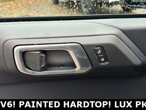 New 2025 Ford Bronco Badlands image 27