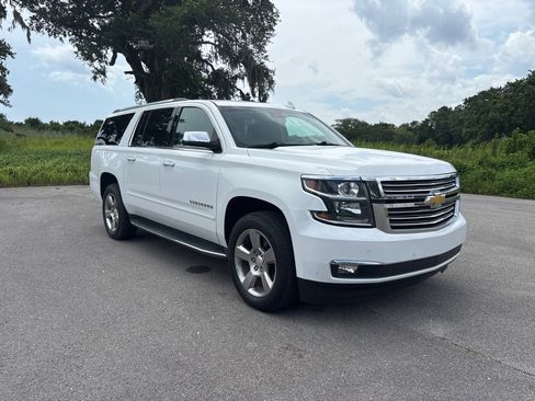 Used 2020 Chevrolet Suburban Premier image 9