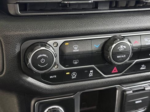 Certified 2024 Jeep Wrangler Sport image 30