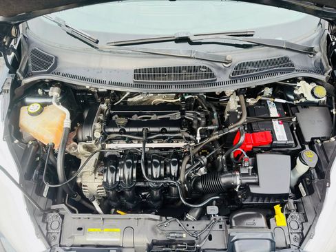 Used 2011 Ford Fiesta SE w/ 203A Rapid Spec Order Code FWD image 17