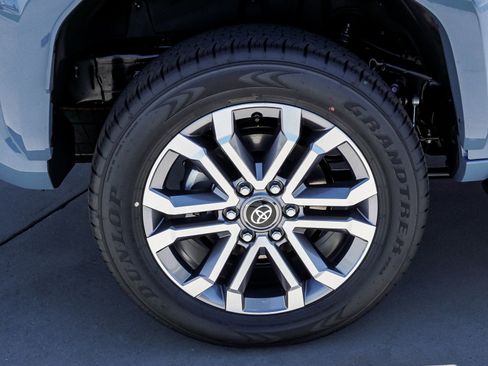 New 2026 Toyota 4Runner Limited AWD/4WD image 11