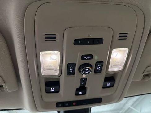 Used 2022 GMC Yukon Denali image 17