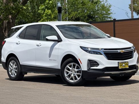 Used 2024 Chevrolet Equinox LT AWD/4WD image 2