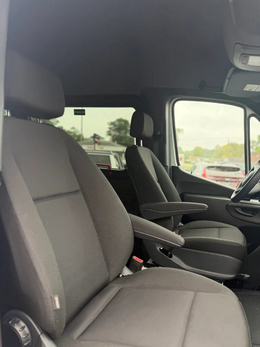 Used 2026 Mercedes-Benz Sprinter 2500 image 14