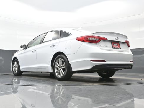 Used 2017 Hyundai Sonata SE w/ Cargo Package image 23