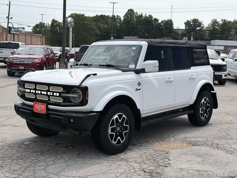 Used 2021 Ford Bronco Outer Banks AWD/4WD image 9