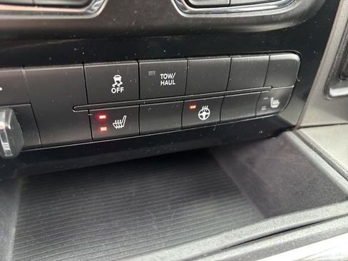 Used 2018 RAM 1500 Sport image 27