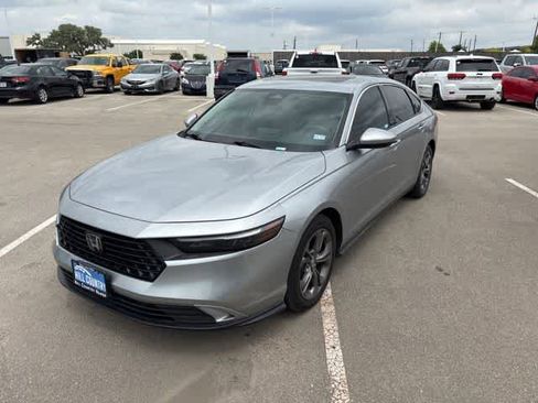 Used 2023 Honda Accord EX image 1