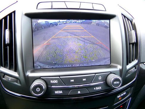 Used 2015 Buick Regal AWD image 18