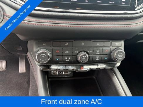 Used 2026 Dodge Durango GT AWD/4WD image 23