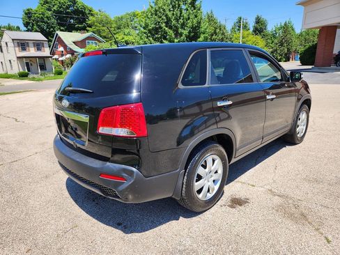 Used 2011 Kia Sorento 2WD image 6