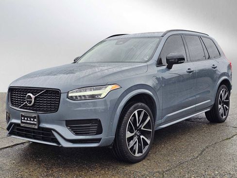 Used 2023 Volvo XC90 T8 Plus image 7