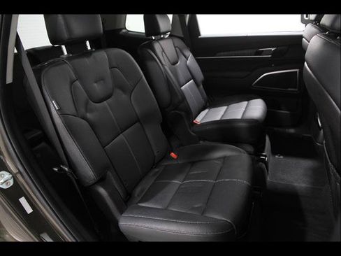 Used 2023 Kia Telluride SX AWD/4WD image 21