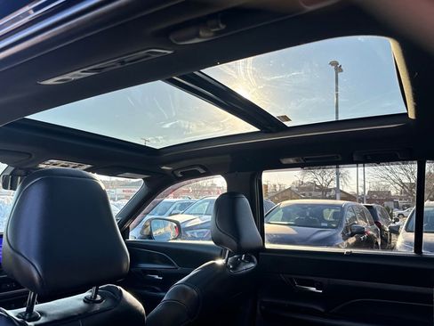 Used 2024 Toyota Grand Highlander AWD Hybrid image 37