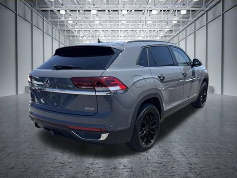 Used 2022 Volkswagen Atlas Cross Sport SE w/ Panoramic Sunroof Package AWD/4WD image 13