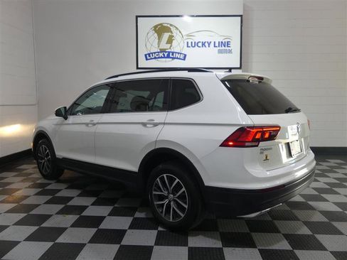 Used 2019 Volkswagen Tiguan SE w/ Panoramic Sunroof Package image 11