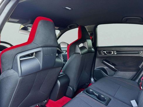 Used 2025 Honda Civic Type R image 35