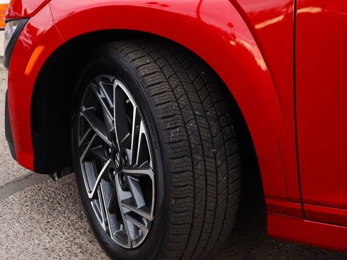 Used 2022 Hyundai Kona N Line w/ Tech Package image 6