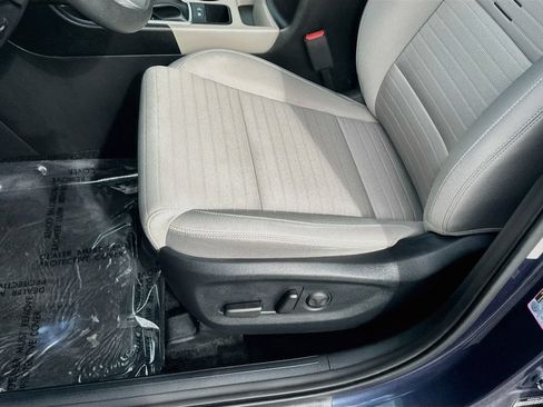 Certified 2022 Kia Sportage LX w/ LX FWD Value Edition Package image 18