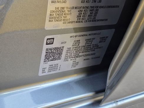 Used 2026 GMC Sierra 1500 SLT image 30