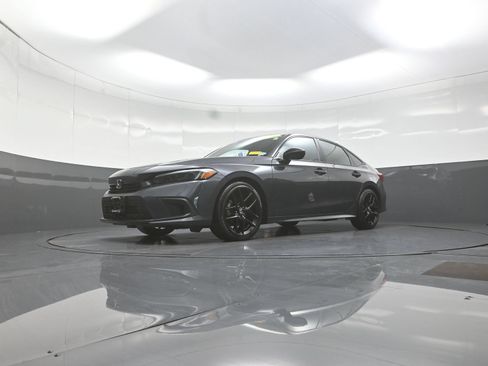 Used 2024 Honda Civic Sport image 11