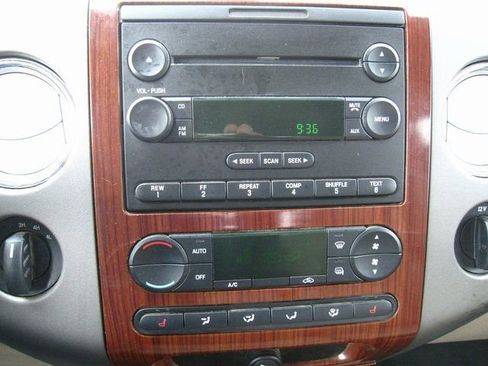 Used 2006 Ford F150 Lariat image 15