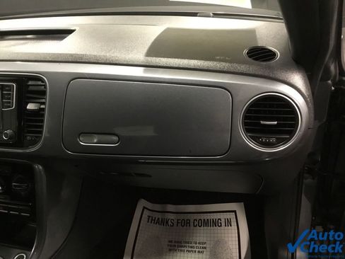 Used 2019 Volkswagen Beetle 2.0T S image 38