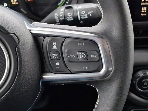 Certified 2025 Jeep Wrangler Sahara 4xe image 27