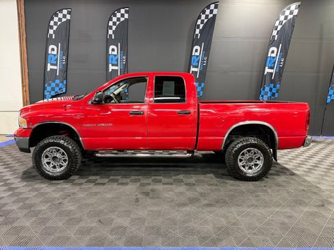 Used 2005 Dodge Ram 2500 Truck SLT w/ Quad Cab Big Horn Value Group AWD/4WD image 2