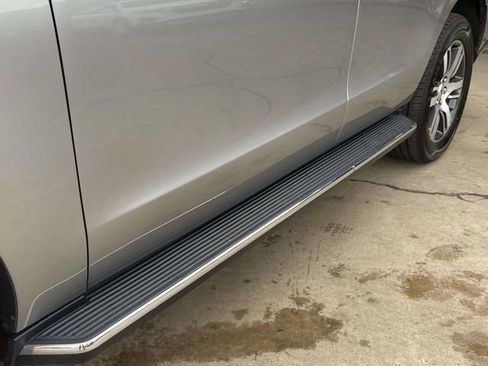 Used 2023 Ford Expedition Limited image 17