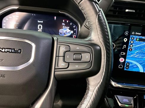 Used 2024 GMC Sierra 2500 Denali Ultimate AWD/4WD image 44