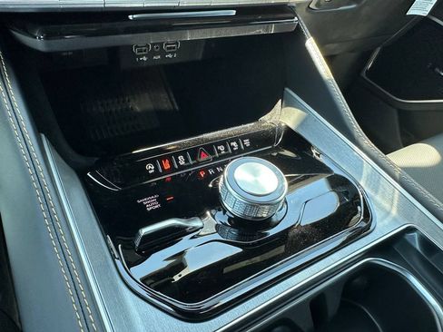 New 2026 Jeep Grand Wagoneer 4WD image 27