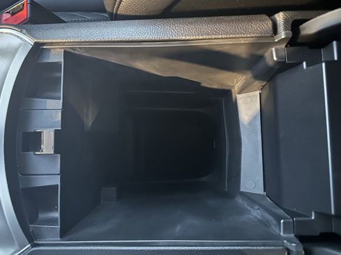 Used 2024 Ford Edge Titanium image 34