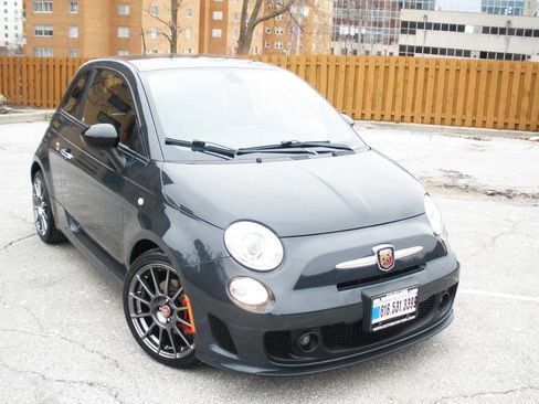 Used 2017 FIAT 500 Abarth image 2