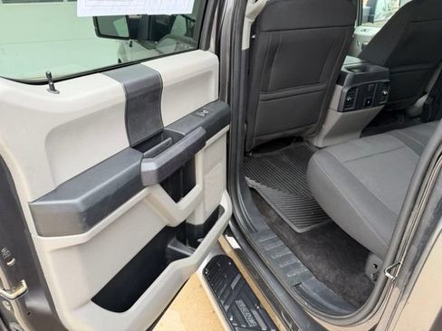 Used 2018 Ford F150 XL w/ Equipment Group 101A Mid AWD/4WD image 18
