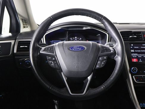 Used 2019 Ford Fusion SEL image 32