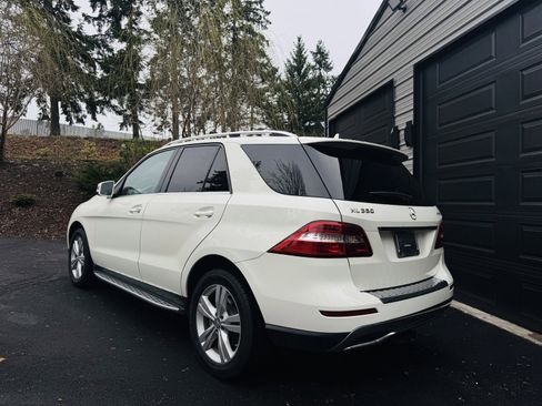 Used 2014 Mercedes-Benz ML 350 4MATIC w/ Premium 1 Package image 17