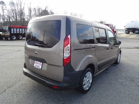 Used 2020 Ford Transit Connect XL image 7