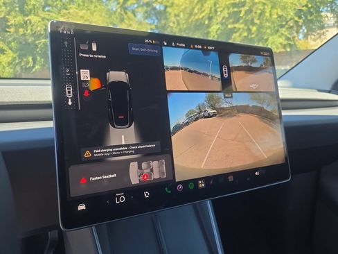 Used 2026 Tesla Model Y 2WD image 23