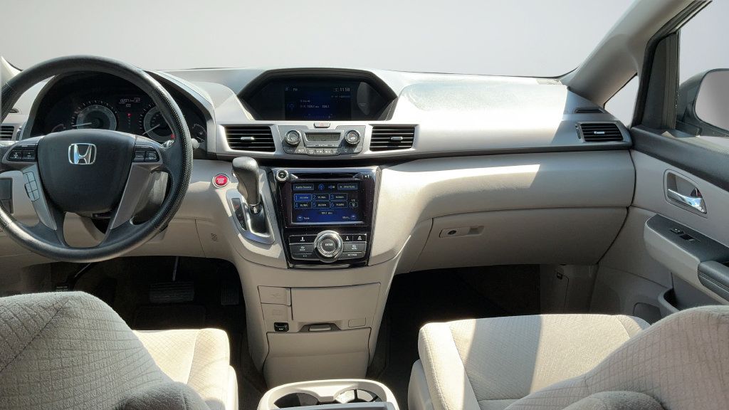 Used 2017 Honda Odyssey EX image 7