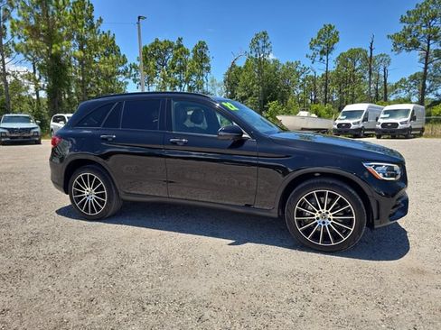 Used 2022 Mercedes-Benz GLC 300 image 2