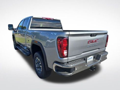 New 2026 GMC Sierra 2500 SLE AWD/4WD image 3