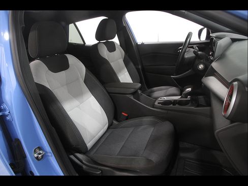 Used 2024 Chevrolet Trax RS w/ Driver Confidence Package FWD image 16
