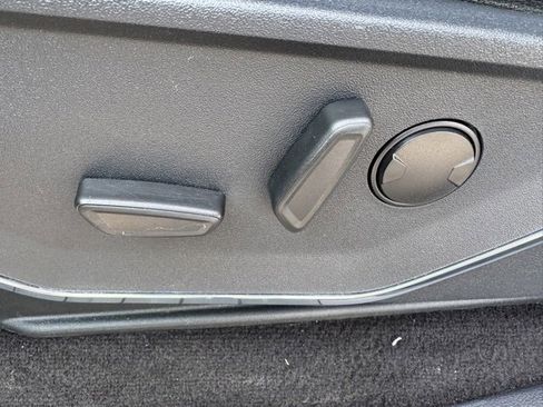 Used 2023 Ford F150 Lariat image 19