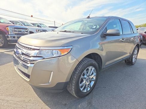 Used 2014 Ford Edge SEL w/ Equipment Group 205A image 2