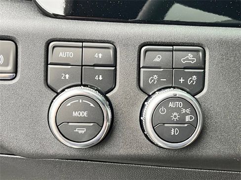 New 2025 GMC Sierra 2500 SLT w/ SLT Premium Package image 35