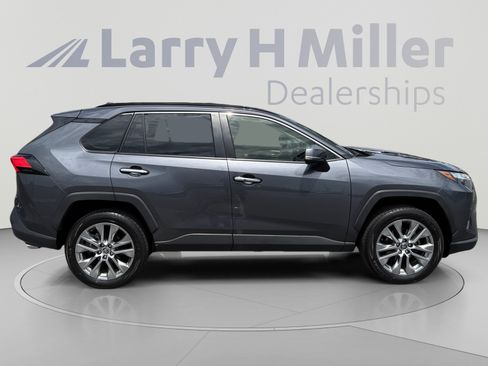 Used 2023 Toyota RAV4 Limited AWD/4WD image 6