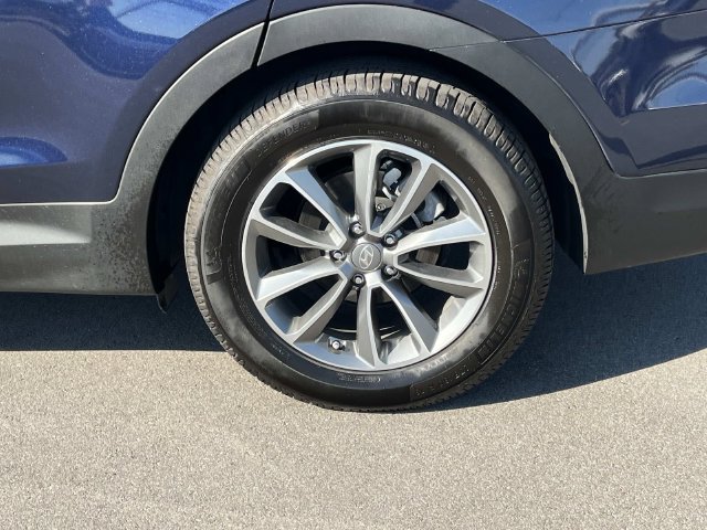 Used 2017 Hyundai Santa Fe SE w/ SE Premium Package 02 AWD/4WD image 11
